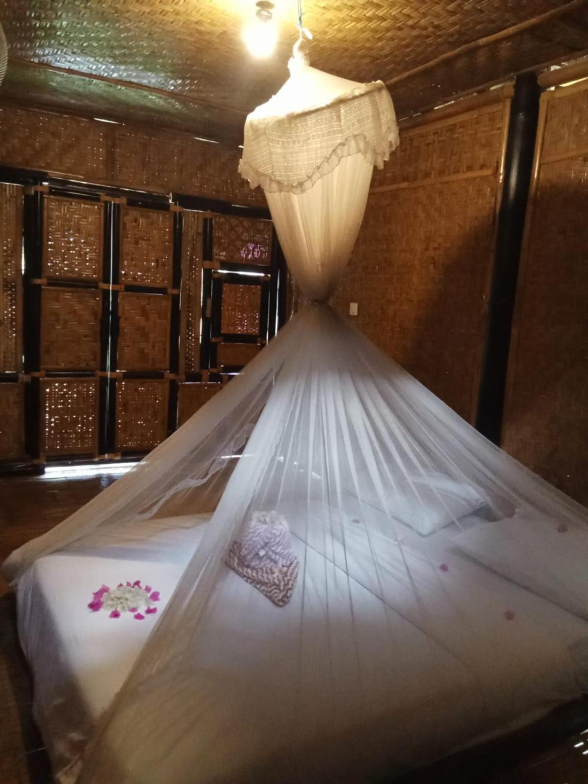 Mahkota Atia Bungallow Прайя Экстерьер фото